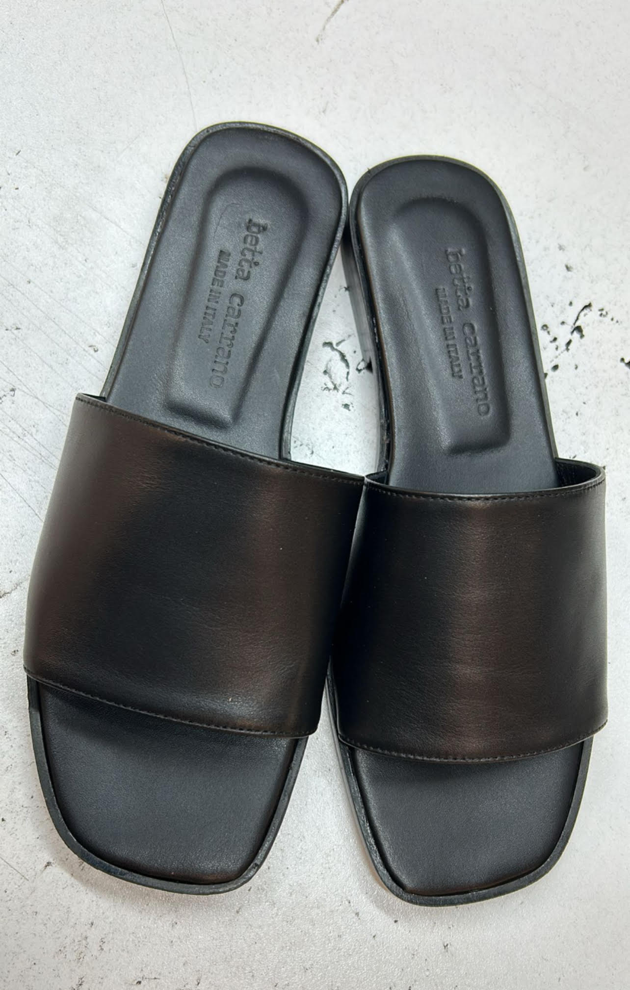 STIL BLACK LEATHER